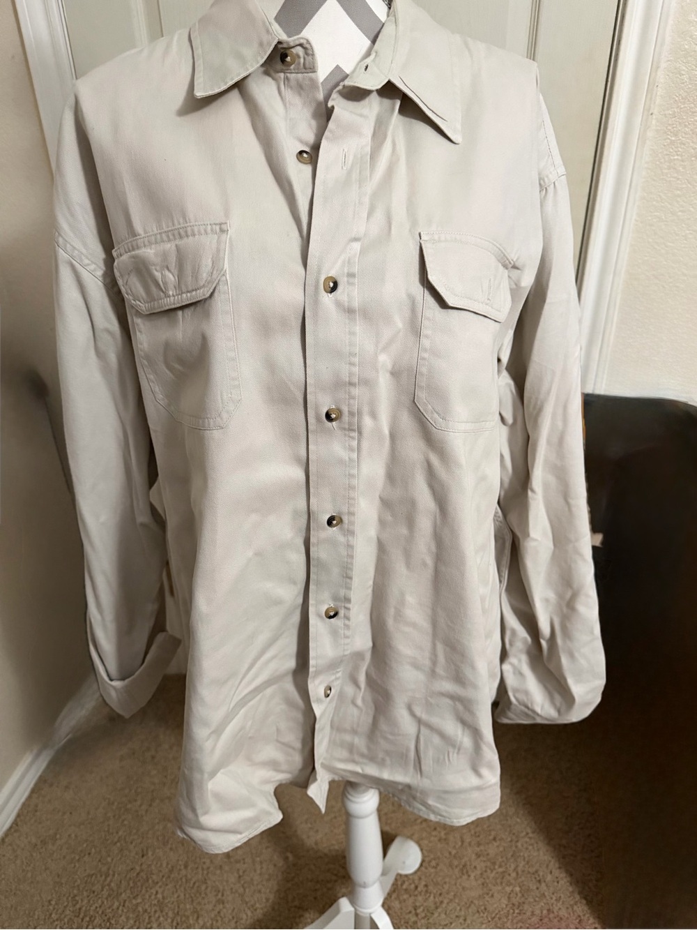 Levi's Light Beige Button-Front Utility Shirt Jacket
